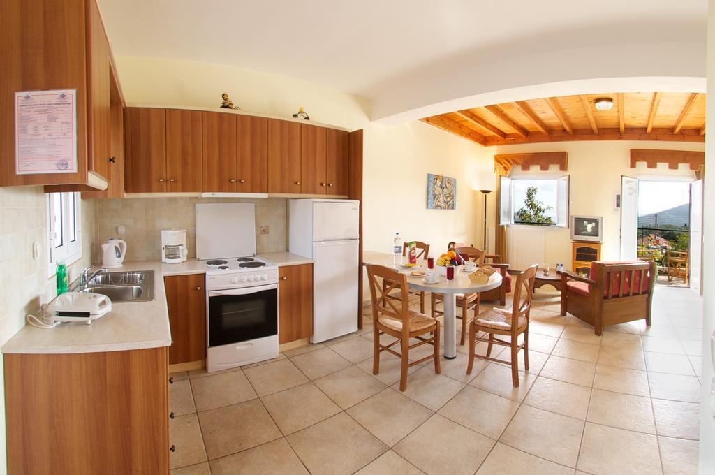 Apartamento Dogis Retreat Agia Efimia Exterior foto
