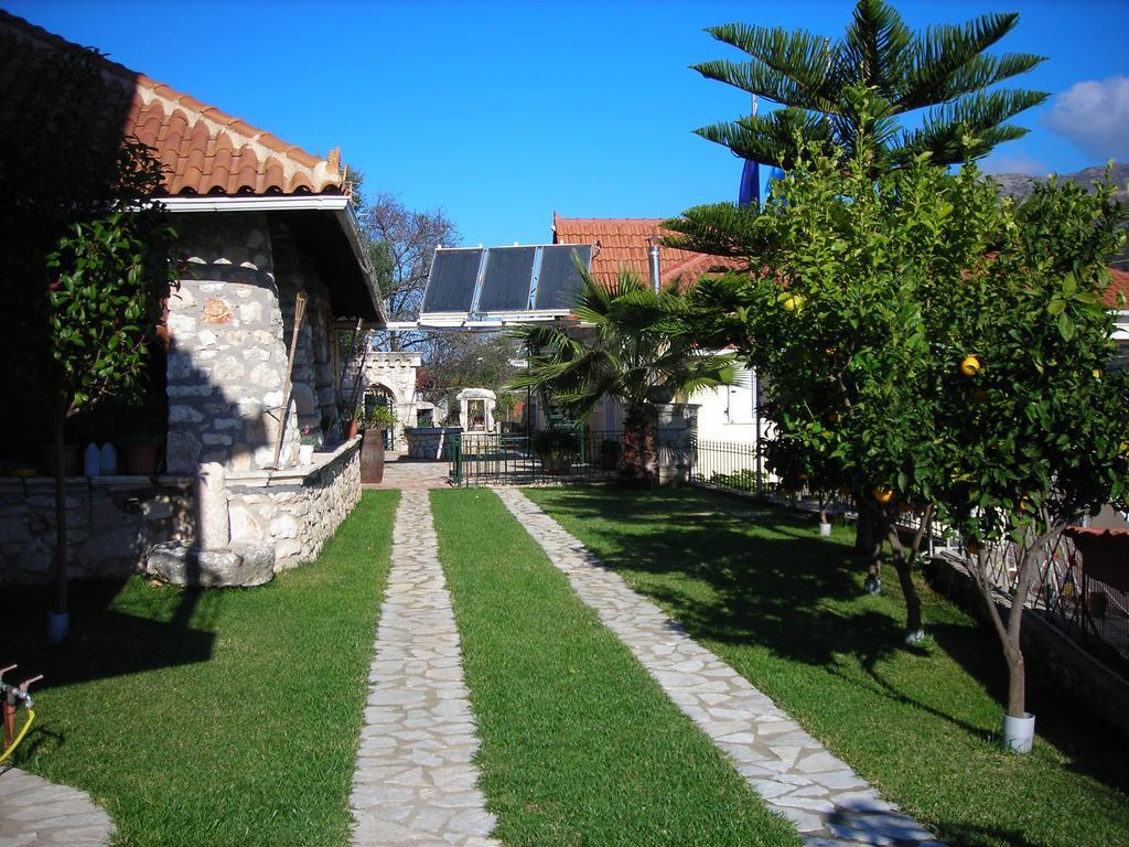 Apartamento Dogis Retreat Agia Efimia Exterior foto